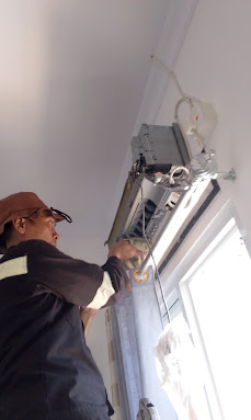 Maintenance Rutin AC Perkantoran Depok